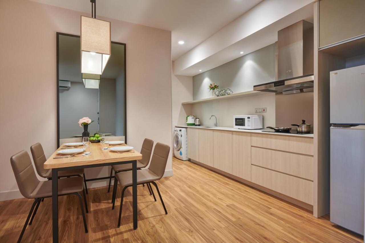 Mercure Living ปุตราจายา ภายนอก รูปภาพ A modern Japanese kitchen