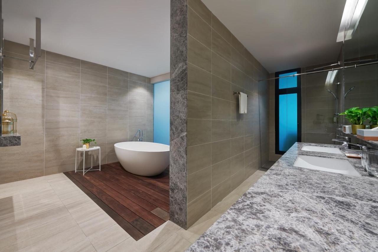 Mercure Living ปุตราจายา ภายนอก รูปภาพ Bathroom