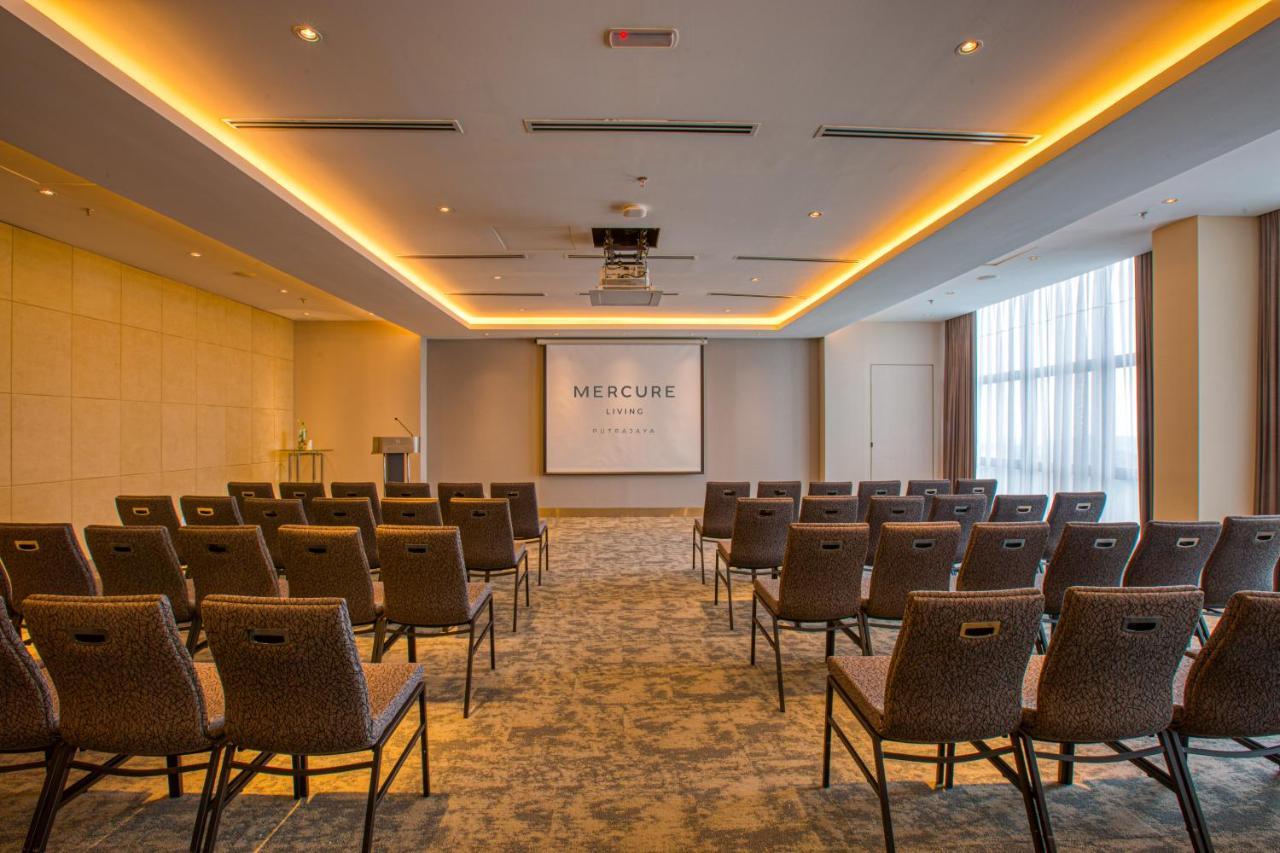 Mercure Living ปุตราจายา ภายนอก รูปภาพ Meeting room