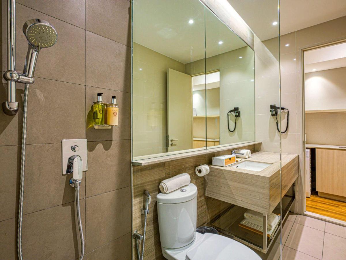 Mercure Living ปุตราจายา ภายนอก รูปภาพ Bathroom