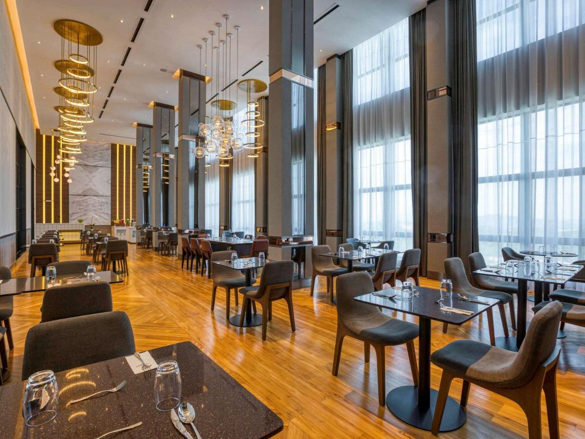 Mercure Living ปุตราจายา ภายนอก รูปภาพ The restaurant
