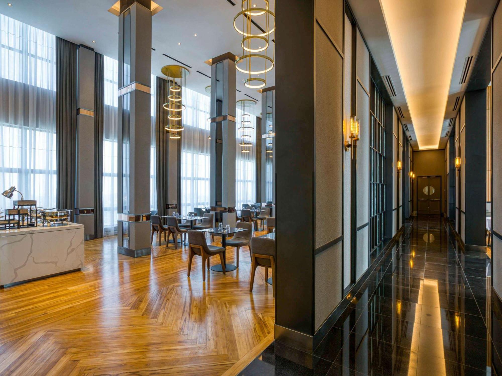 Mercure Living ปุตราจายา ภายนอก รูปภาพ The Lounge at KLIA