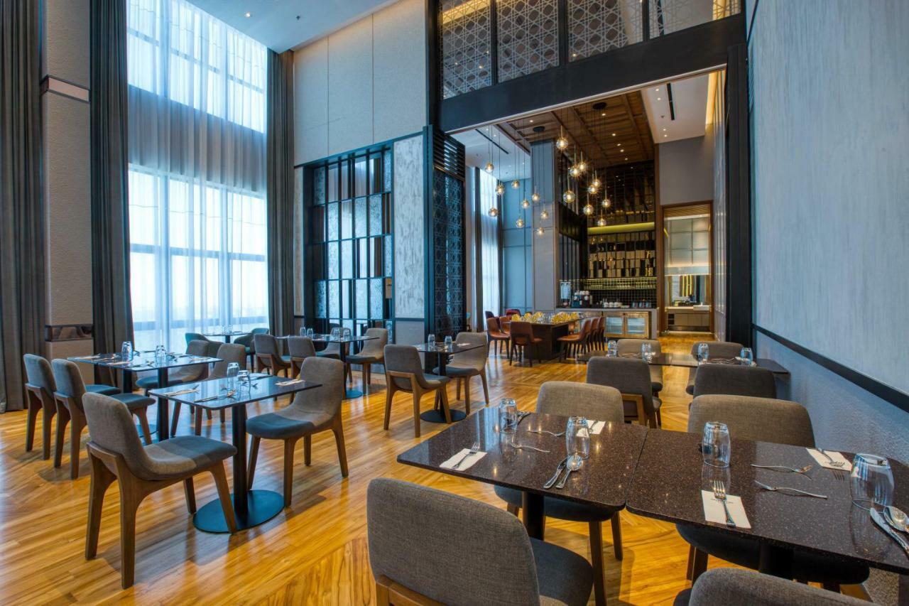 Mercure Living ปุตราจายา ภายนอก รูปภาพ The restaurant
